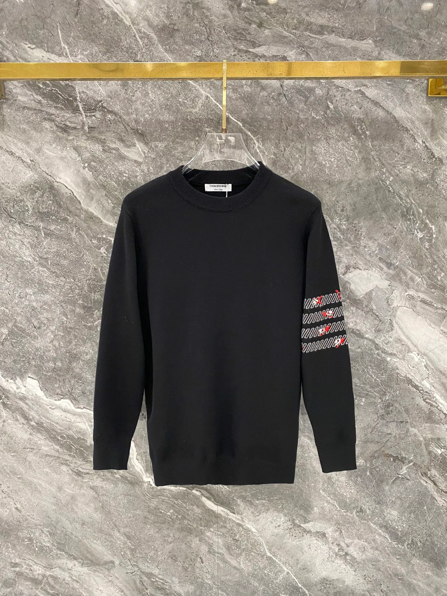 TB 2026 New Arrival ！ Quality . ，Versatile . ！Logo ！ . . . . Premium Versatile . . . . . Quality. HOLD ， Classic ！ ​ Sizes:M-3XL
